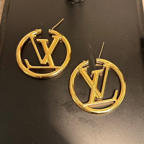 **Louis Vuitton Louise Hoop GM Earrings - Authentic & Lightly Used!** - Picture 7 of 14